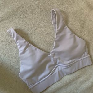 FABLETICS white sports bra (s)